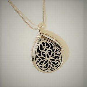 Tear Drop Essential Oil Locket Necklace